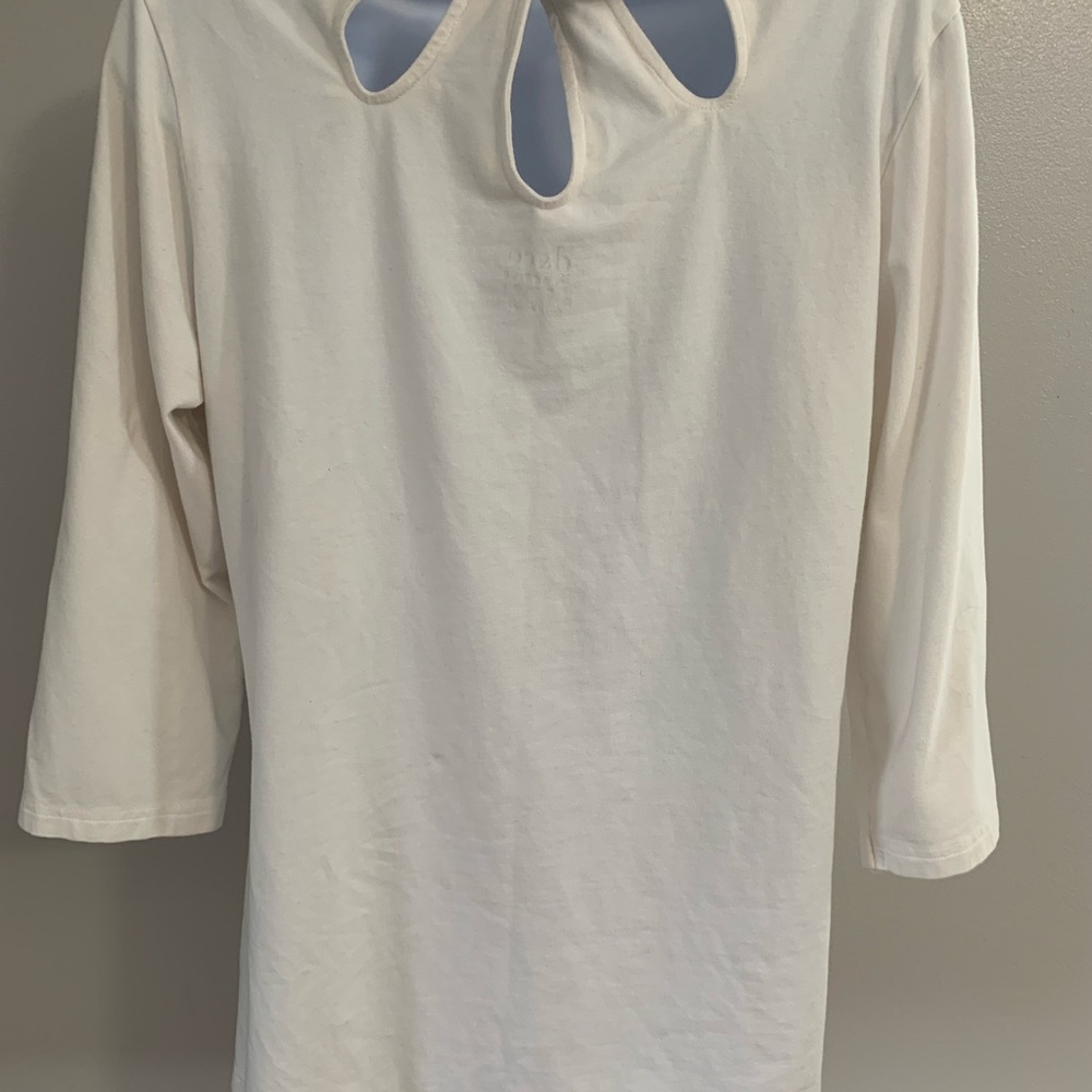 d & Co. Active Top With Cut Out Back